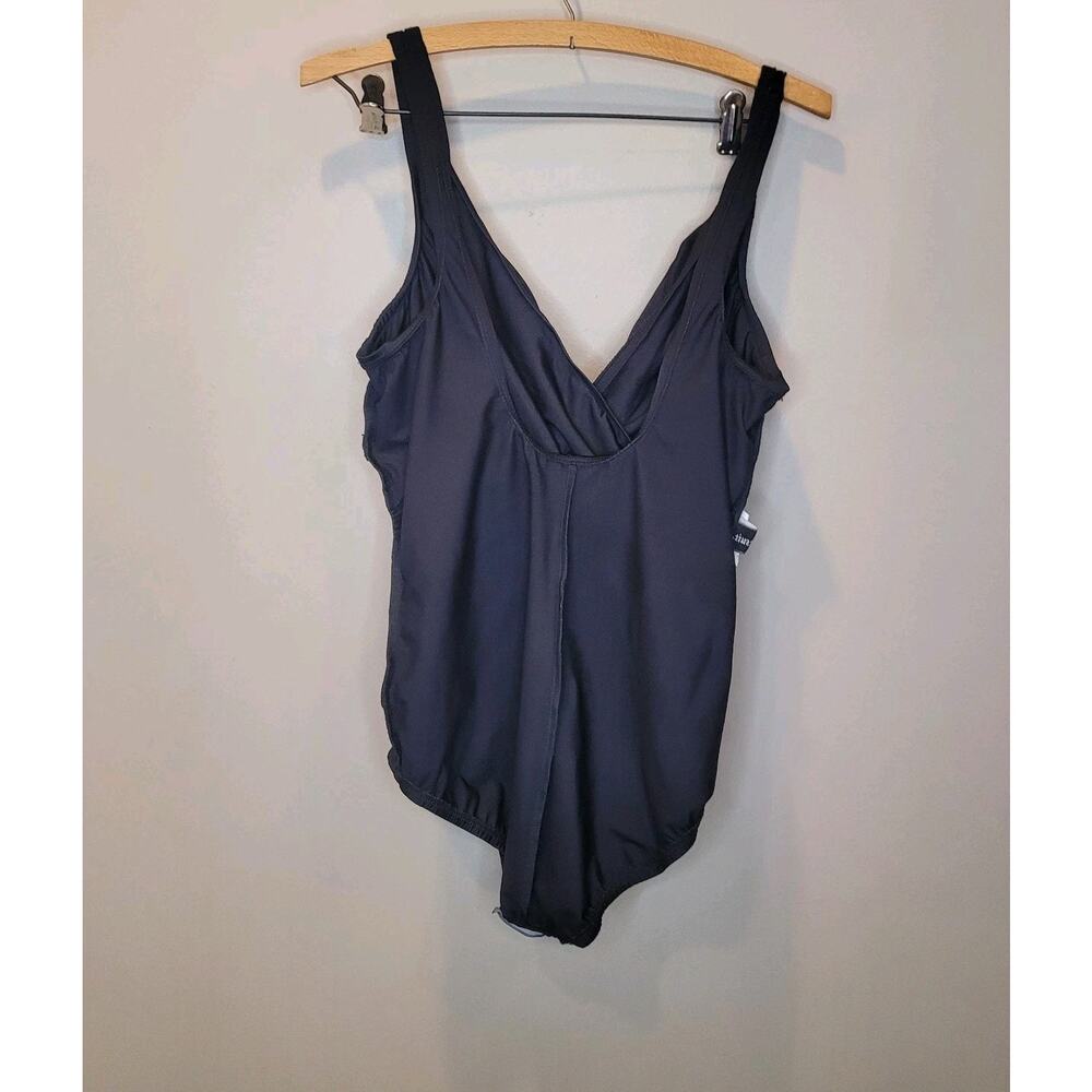 Miraclesuit Womens Black Crossover One Piece Swimsuit 16 Beach Vacation New - Picture 6 of 10